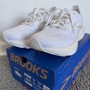 Brooks Women's Glycerin 22 Running Shoe